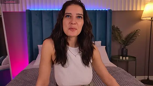 EricaKors online show from March 26, 9:07 am