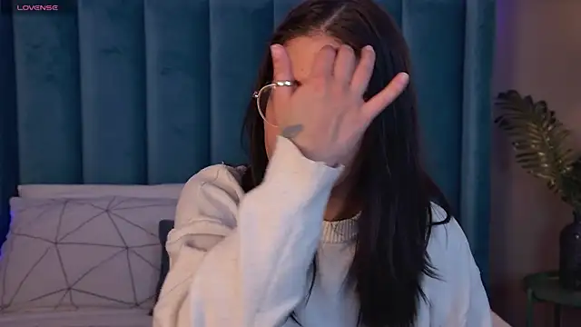 EricaKors online show from February 7, 5:48 am