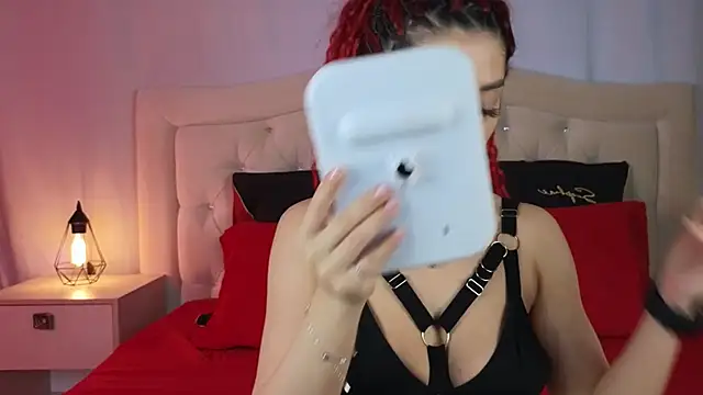 EricaKors online show from December 2, 11:23 am