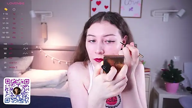 Snapshot of MegganKinson chatting on March 4, 5:15 am MegganKinson online show from March 4, 5:15 am