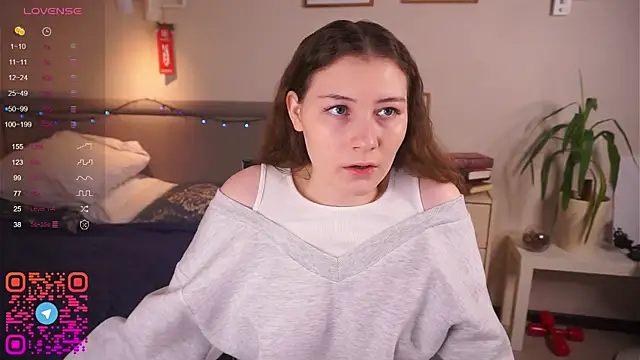 Snapshot of MegganKinson chatting on January 16, 5:33 am MegganKinson online show from January 16, 5:33 am