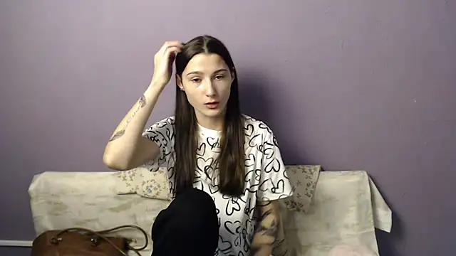 Snapshot of a_alessia chatting on November 7, 1:26 pm a alessia online show from November 7, 1:26 pm