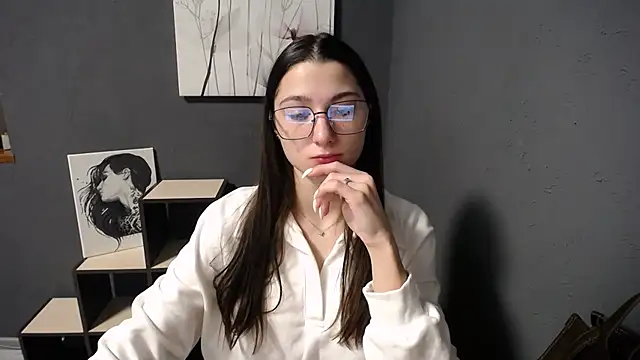 Snapshot of a_alessia chatting on December 4, 7:51 am a alessia online show from December 4, 7:51 am