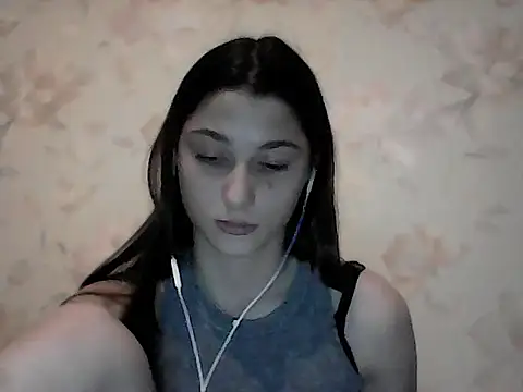 Snapshot of a_alessia chatting on November 18, 4:32 pm a alessia online show from November 18, 4:32 pm