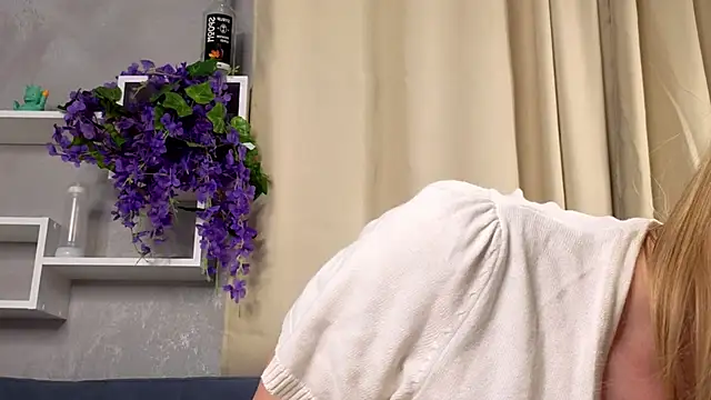 ElissaGlod online show from February 27, 1:11 pm