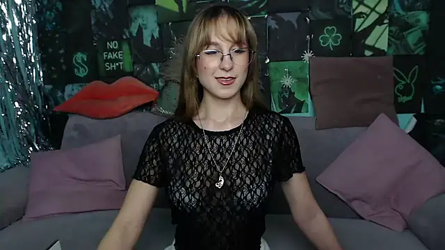 AlishaKellyi online show from March 7, 5:36 am