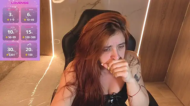 Snapshot of andrea_tasty_tf chatting on June 6, 1:49 pm andrea tasty tf online show from June 6, 1:49 pm