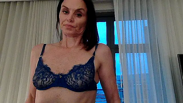 sadiekae1 online show from April 1, 10:50 pm