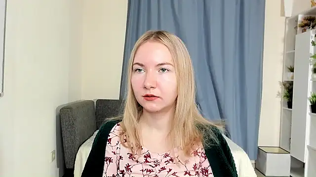 Snapshot of CathyHeximer chatting on November 24, 7:41 am CathyHeximer online show from November 24, 7:41 am