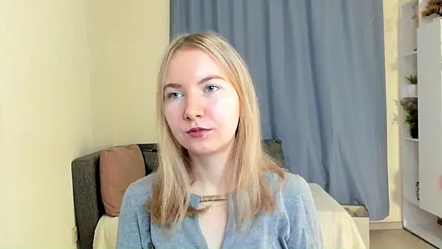 Snapshot of CathyHeximer chatting on December 3, 7:41 am CathyHeximer online show from December 3, 7:41 am