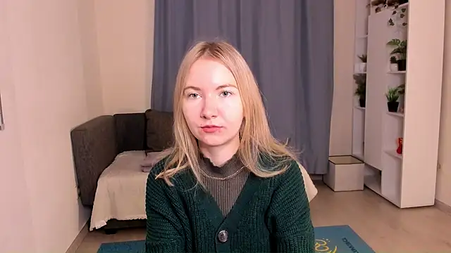 Snapshot of CathyHeximer chatting on November 17, 7:12 am CathyHeximer online show from November 17, 7:12 am