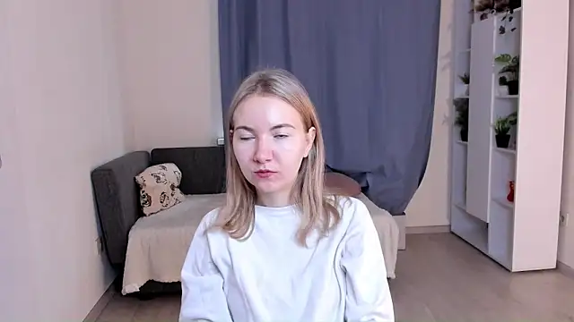 Snapshot of CathyHeximer chatting on November 10, 7:13 am CathyHeximer online show from November 10, 7:13 am