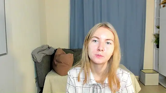 Snapshot of CathyHeximer chatting on November 14, 7:23 am CathyHeximer online show from November 14, 7:23 am