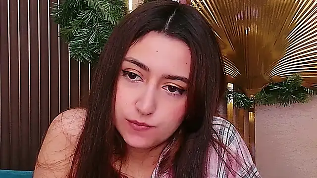 Gloria Bendall online show from January 7, 12:10 pm