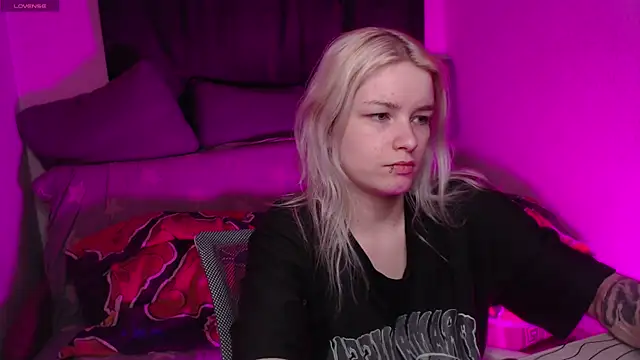 CherryNight6 online show from April 12, 9:07 pm