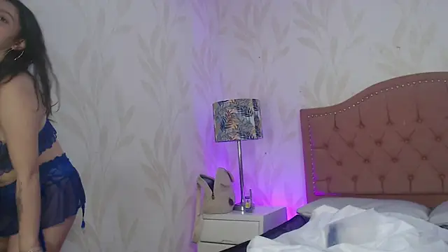 Emmy Palacios online show from November 28, 12:16 pm