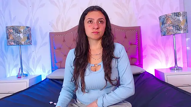 Emmy Palacios online show from December 15, 12:11 pm