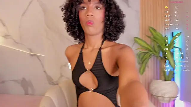 Snapshot of Fyre_divine chatting on November 9, 12:42 pm Fyre divine online show from November 9, 12:42 pm