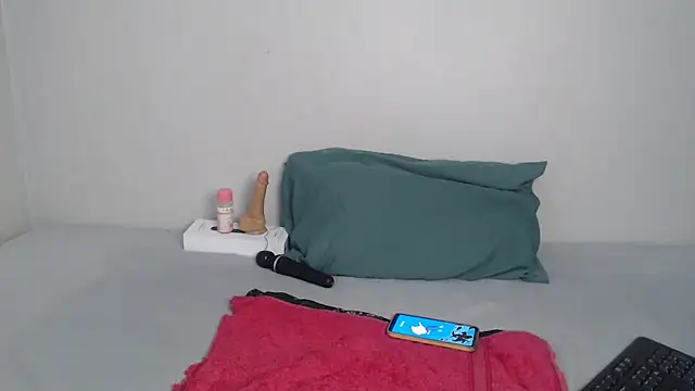 Snapshot of Sweet-PetiteX chatting on December 14, 4:23 pm Sweet-PetiteX online show from December 14, 4:23 pm