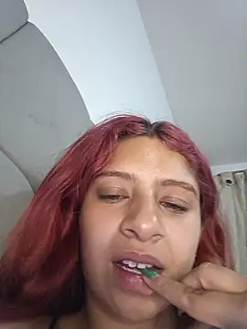 Lunatemptress4 online show from January 9, 1:34 am