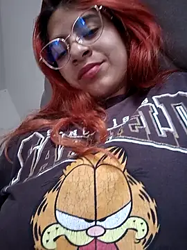 Lunatemptress4 online show from December 3, 9:36 pm