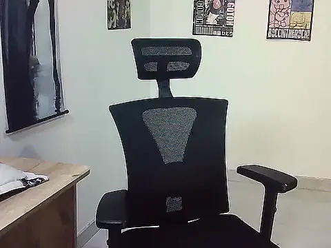 Gigi Scott  online show from December 5, 1:38 am