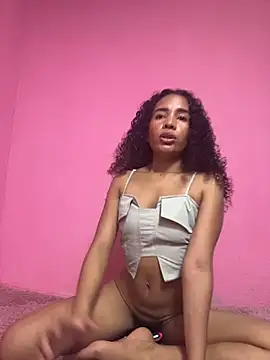 Gigi Scott  online show from March 16, 2:08 am