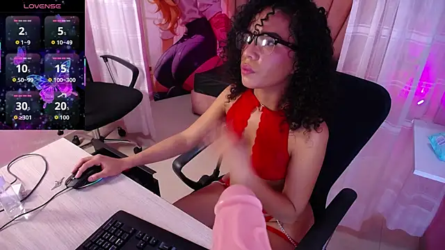 Gigi Scott  online show from November 1, 3:13 am