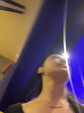 Lia  white online show from November 12, 6:56 pm