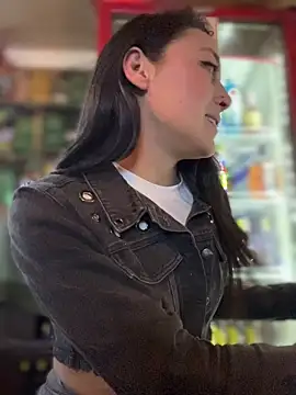 Lia  white online show from November 22, 3:05 am