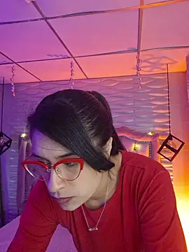 Roxanne Han online show from February 10, 11:42 am