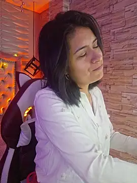 Roxanne Han online show from February 8, 12:03 pm