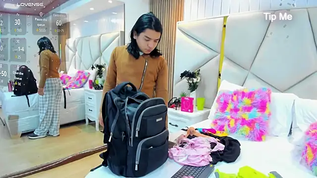 Snapshot of SweetKata_ chatting on December 14, 11:49 am SweetKata online show from December 14, 11:49 am