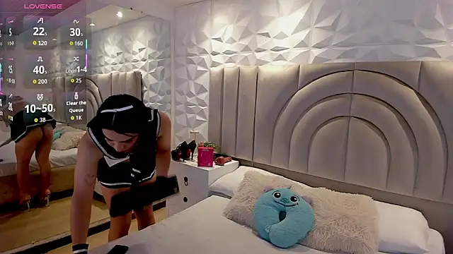 SweetKata  online show from April 8, 7:59 pm