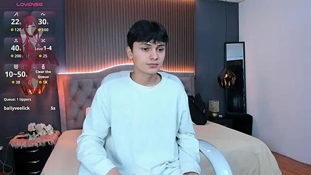 Snapshot of Maxii18_ chatting on October 24, 12:04 pm Maxii18 online show from October 24, 12:04 pm