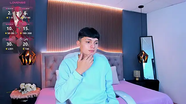 Snapshot of Maxii18_ chatting on October 29, 6:51 pm Maxii18 online show from October 29, 6:51 pm