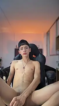 Sebastian Reed online show from March 5, 4:25 pm