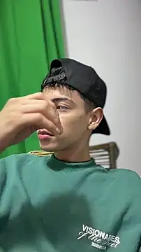 Sebastian Reed online show from March 14, 4:18 am