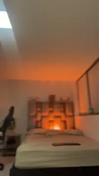 Snapshot of Sebastian_Reed chatting on February 22, 6:05 am Sebastian Reed online show from February 22, 6:05 am