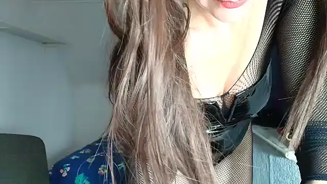 Aromaloveqq online show from March 13, 4:45 pm