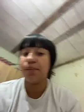 misschloe  online show from October 31, 3:08 pm