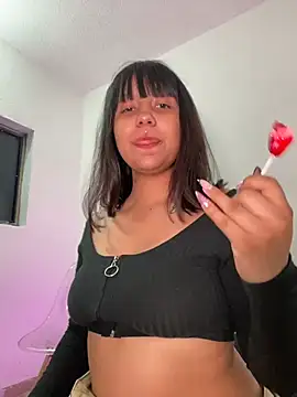 misschloe  online show from November 19, 4:18 pm