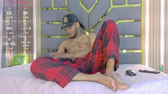 Snapshot of Neytanmalcon chatting on February 6, 7:10 pm Neytanmalcon online show from February 6, 7:10 pm