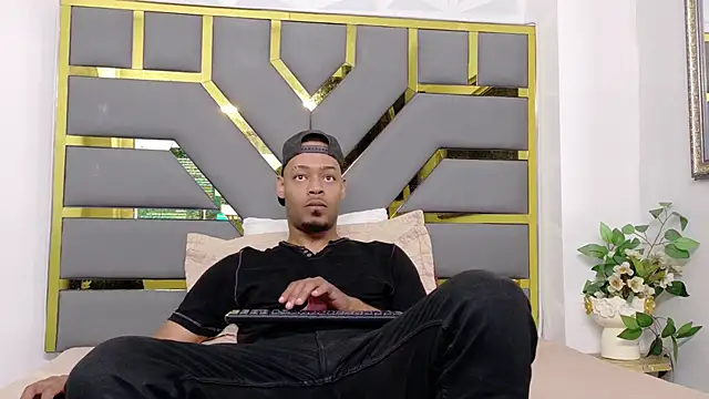 Snapshot of Neytanmalcon chatting on December 4, 4:17 pm Neytanmalcon online show from December 4, 4:17 pm