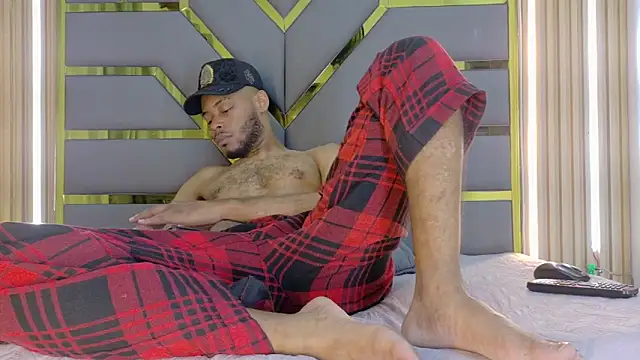 Snapshot of Neytanmalcon chatting on February 10, 6:18 pm Neytanmalcon online show from February 10, 6:18 pm