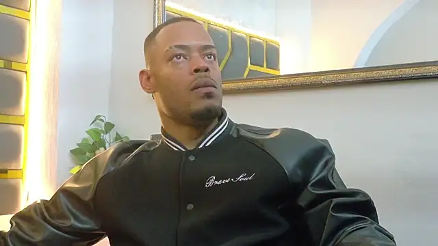 Snapshot of Neytanmalcon chatting on November 13, 8:13 pm Neytanmalcon online show from November 13, 8:13 pm