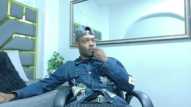 Snapshot of Neytanmalcon chatting on November 6, 8:24 pm Neytanmalcon online show from November 6, 8:24 pm