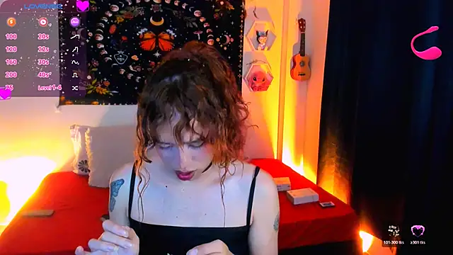 Snapshot of AdelineEsposito chatting on December 15, 3:12 am AdelineEsposito online show from December 15, 3:12 am