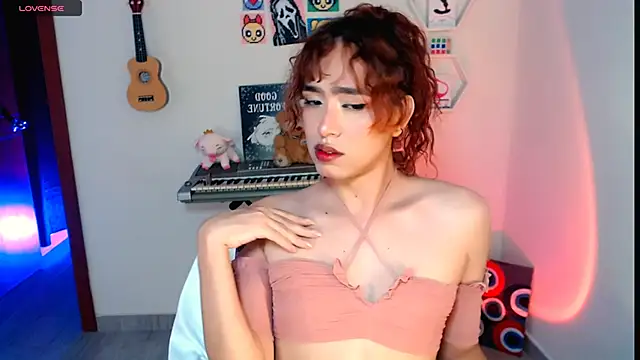 AdelineEsposito online show from March 26, 1:04 am