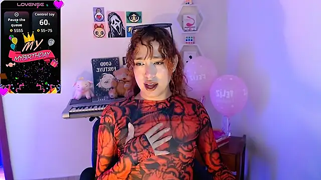 AdelineEsposito online show from February 6, 3:35 am